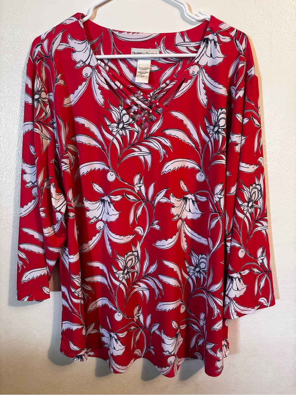 Red Floral Lace-Up Neck Women's Top